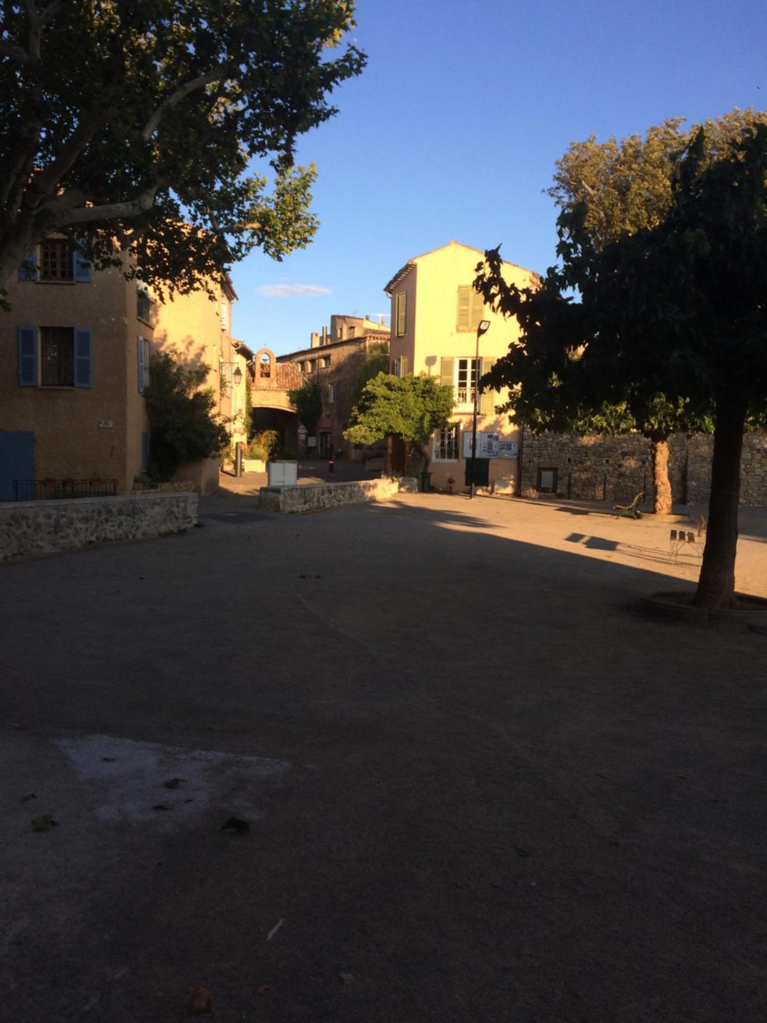 Au Coeur Du Village Provencal Tourtour Ngoại thất bức ảnh